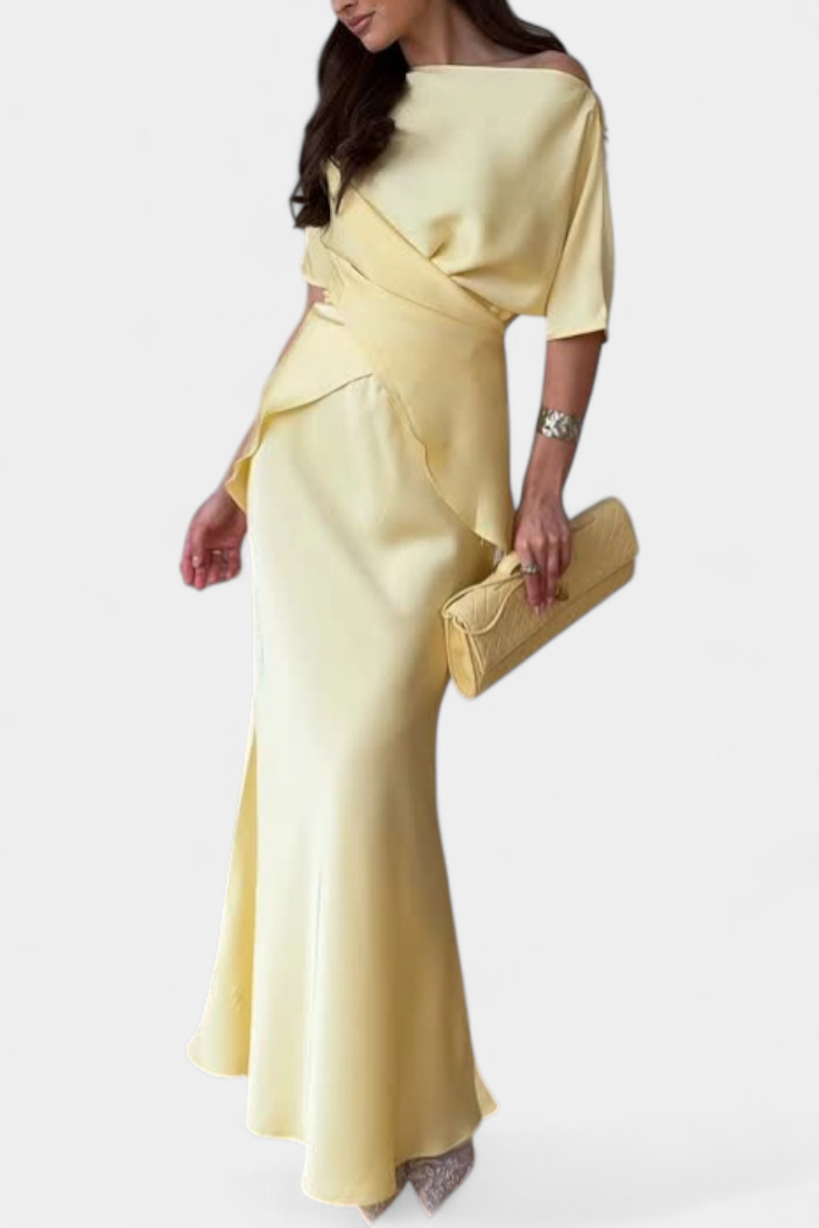 Βελέδα Σετ με Τοπ με Σταυρωτές Τιράντες και Αερίνη Φούστα