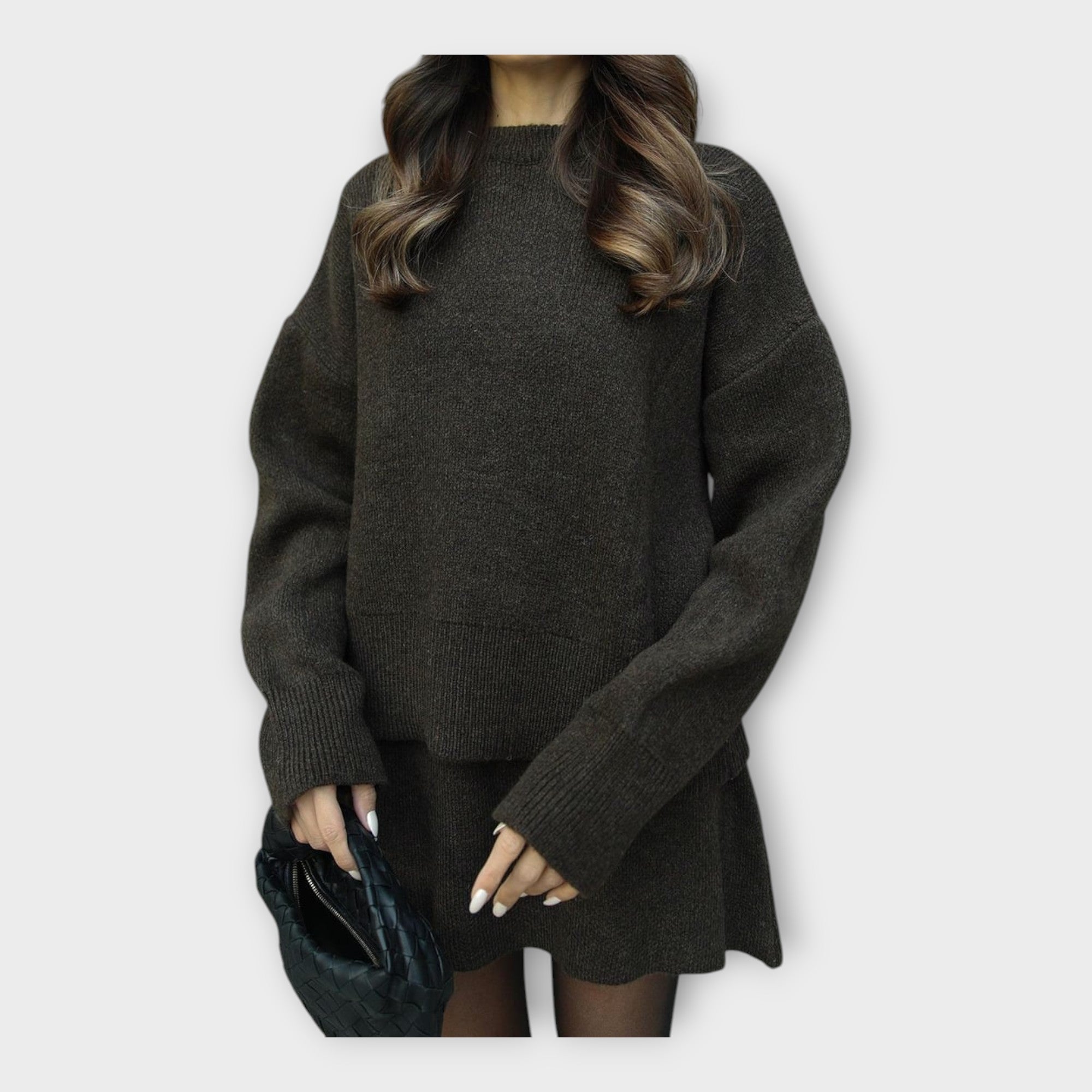 Σετ Πλεκτής Μπλούζας και Φούστας με Μοντέρνα Γραμμή