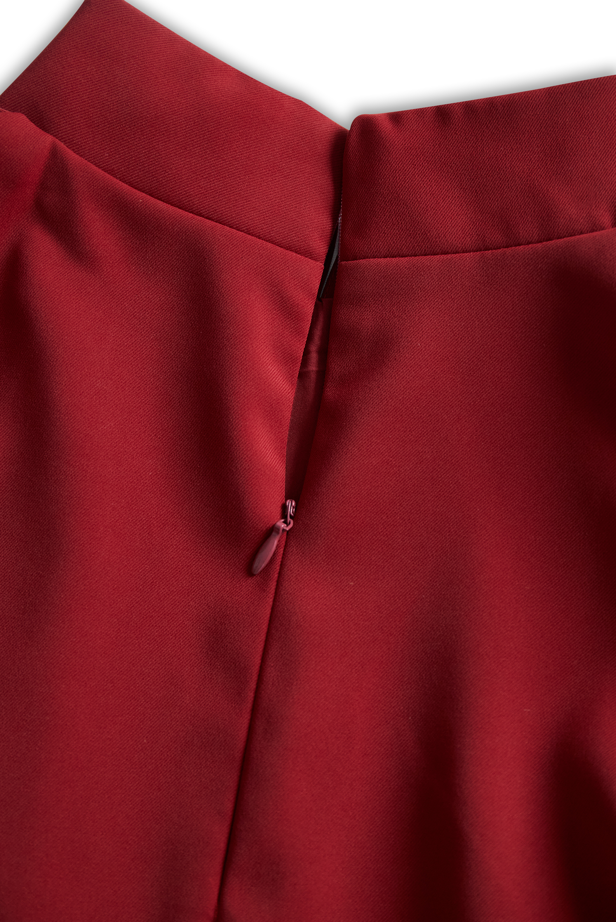 Fiona Κομψό Λευκό Φόρεμα με Μανδαρινικό Γιακά και Σχέδιο Ζώνης