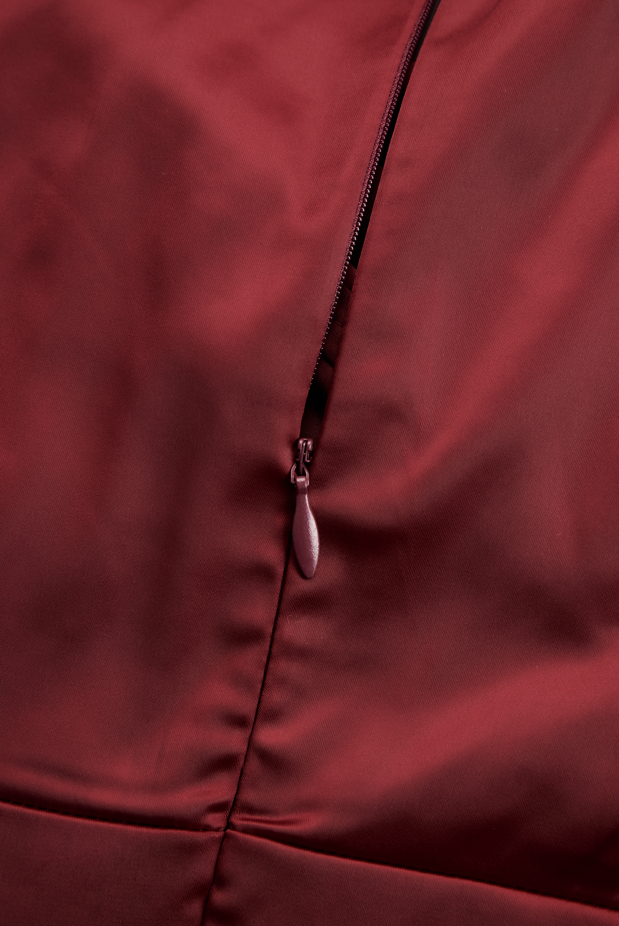 Bella | Vintage-Inspired Σατέν Midi Φόρεμα με Ντραπέ Γιακά