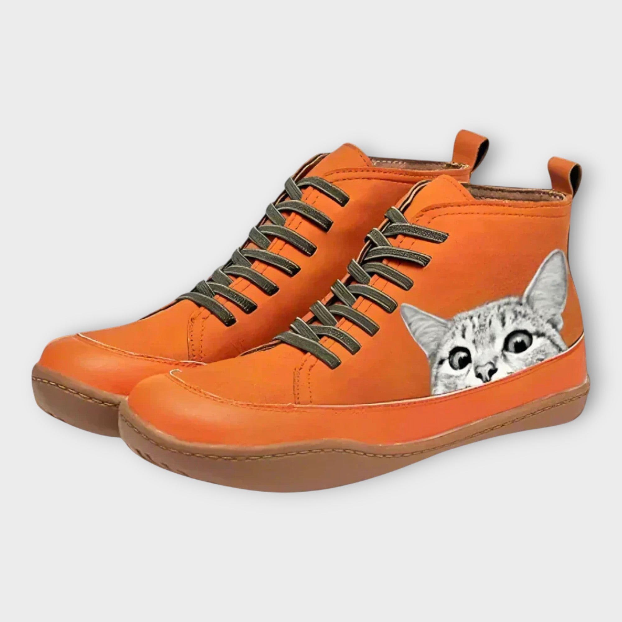 Στυλάτα Sneakers με Διακριτικό Σχέδιο