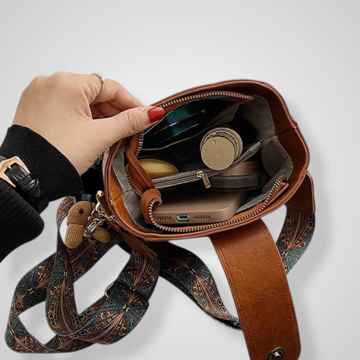 Ούρο | Ρετρό Τσάντα με Ρυθμιζόμενο Φαρδύ Λουράκι Ώμου