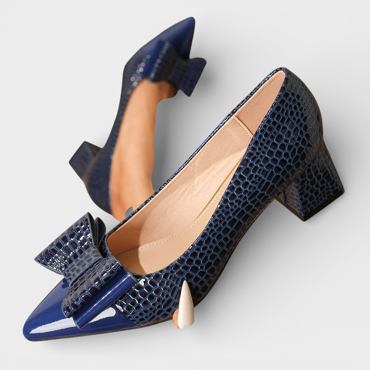 VALENCIA | ΓΥΝΑΙΚΕΙΑ ΠΑΠΟΥΤΣΙΑ ΜΕ ΤΕΤΡΑΓΩΝΗ ΦΟΡΑ