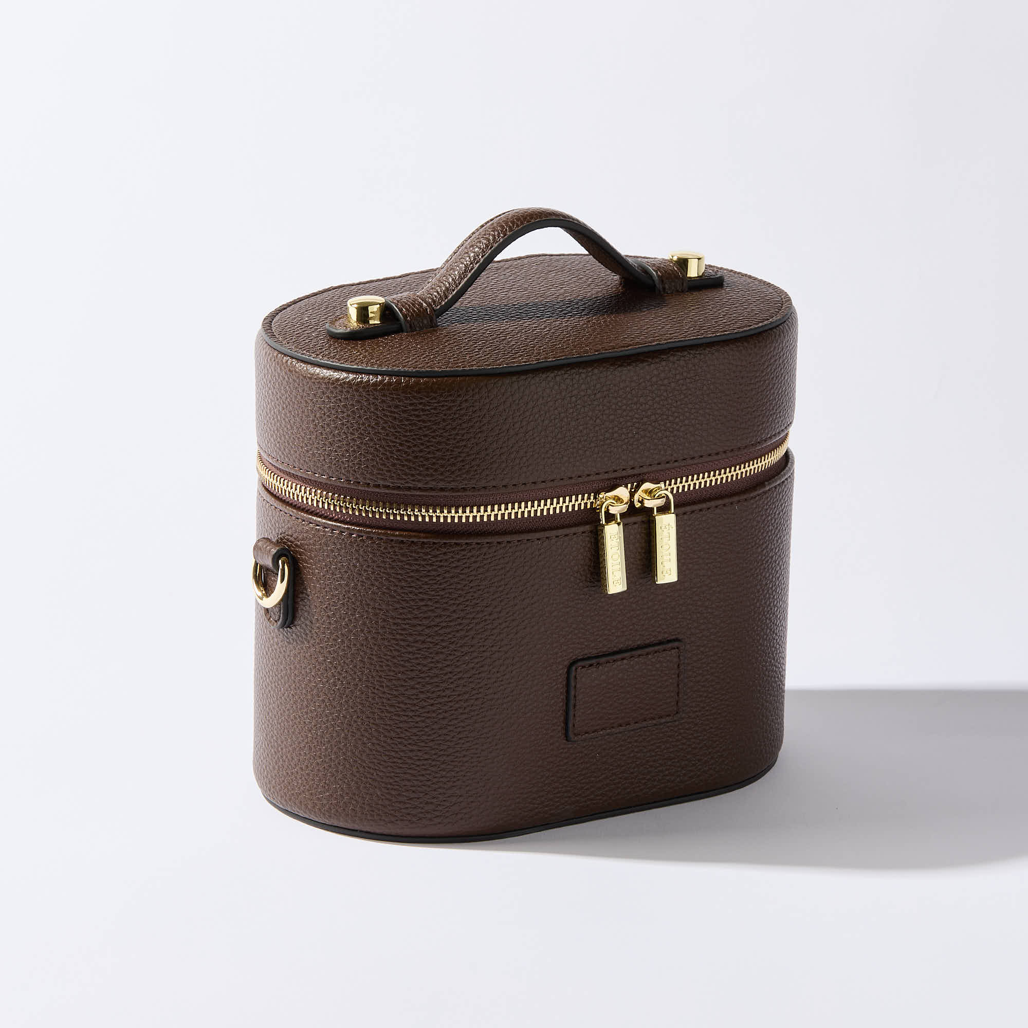 Sola | Οβάλ Νεσεσέρ Καλλυντικών