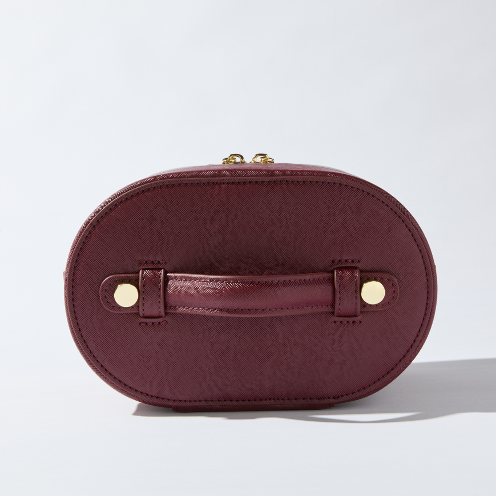 Sola | Οβάλ Νεσεσέρ Καλλυντικών