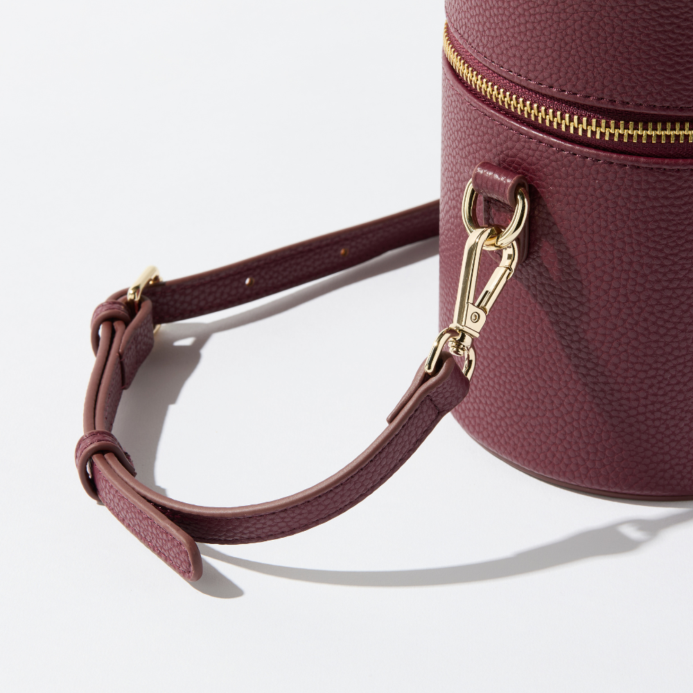 Sola | Οβάλ Νεσεσέρ Καλλυντικών