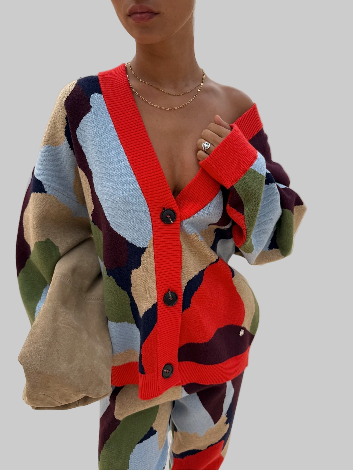 Cassandra - Πλεκτό μπουφάν με αφηρημένο γεωμετρικό σχέδιο