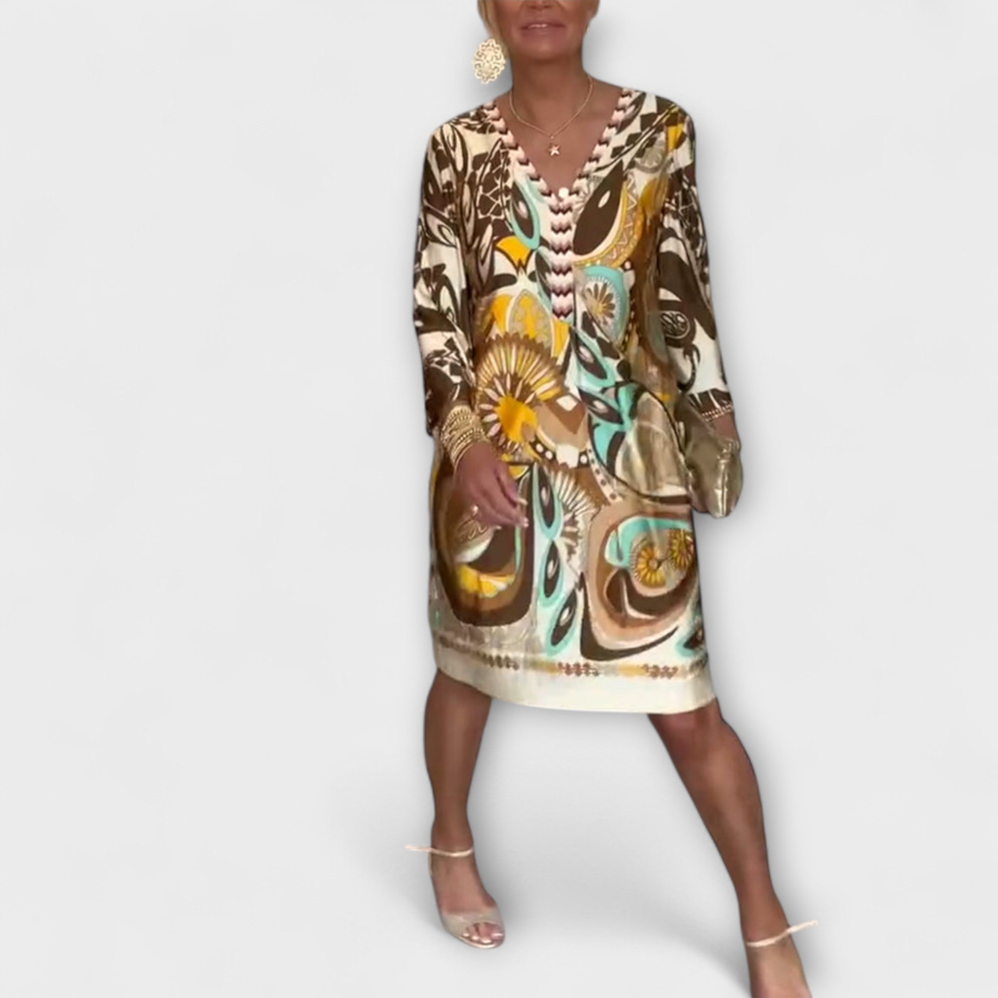 Φόρεμα Χαλαρό με V Ντεκολτέ (Ρετρό Σχέδιο)