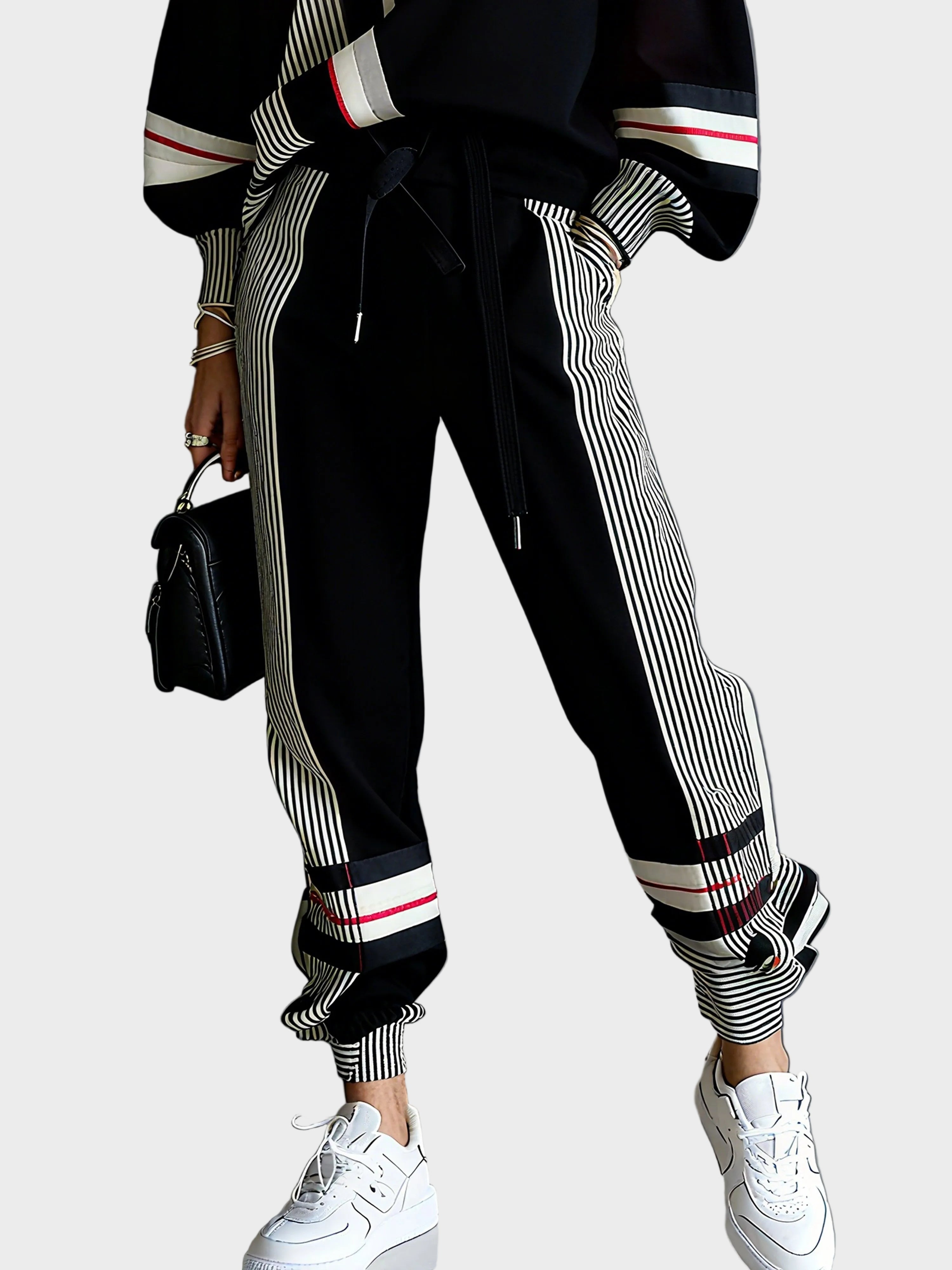 Cirilla | Μοντέρνο Φούτερ με Κουκούλα και Αφηρημένο Γεωμετρικό Καλλιτεχνικό Σχέδιο