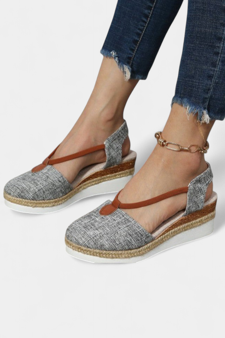 Eunate Σαντάλια με εφέ γιούτας και φυσική λεπτομέρεια