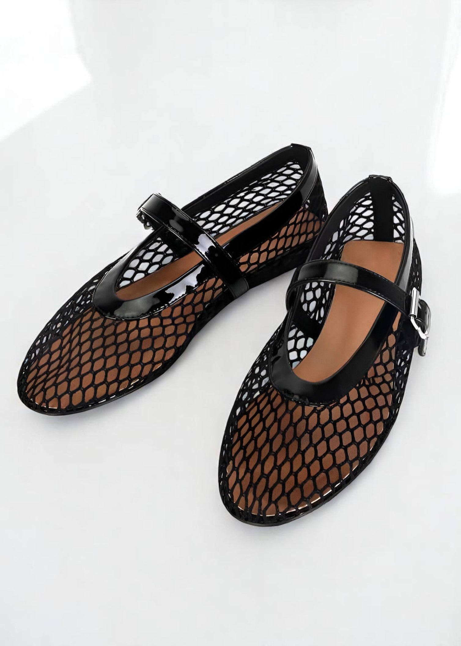 Luna – Mesh Flats με Μοντέρνο &amp; Δηλωτικό Στυλ