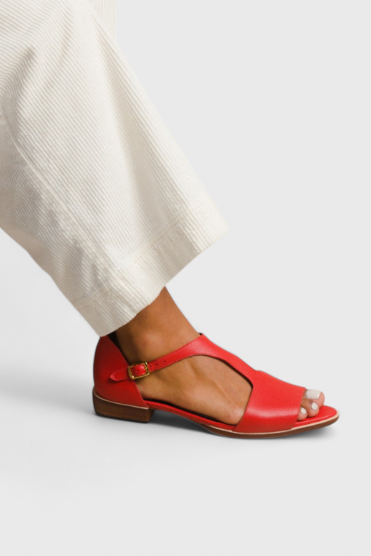 Doina Elegant Eco-Leather σανδάλια με μυτερή μύτη και χαμηλό τακούνι